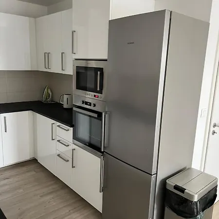 Beautiful 2 Bedroom